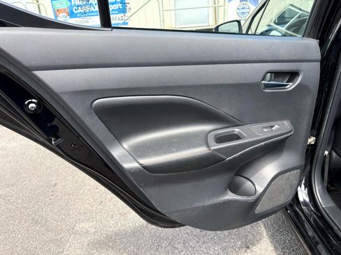 Used 2021 Nissan Versa SR image 12