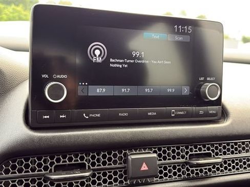 Used 2024 Honda HR-V Sport image 16