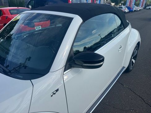 Used 2014 Volkswagen Beetle R-Line FWD image 12