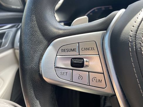 Used 2021 BMW 745e xDrive w/ Premium Package AWD/4WD image 11