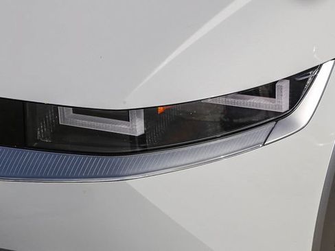 Certified 2023 Hyundai Ioniq 5 Limited RWD image 8
