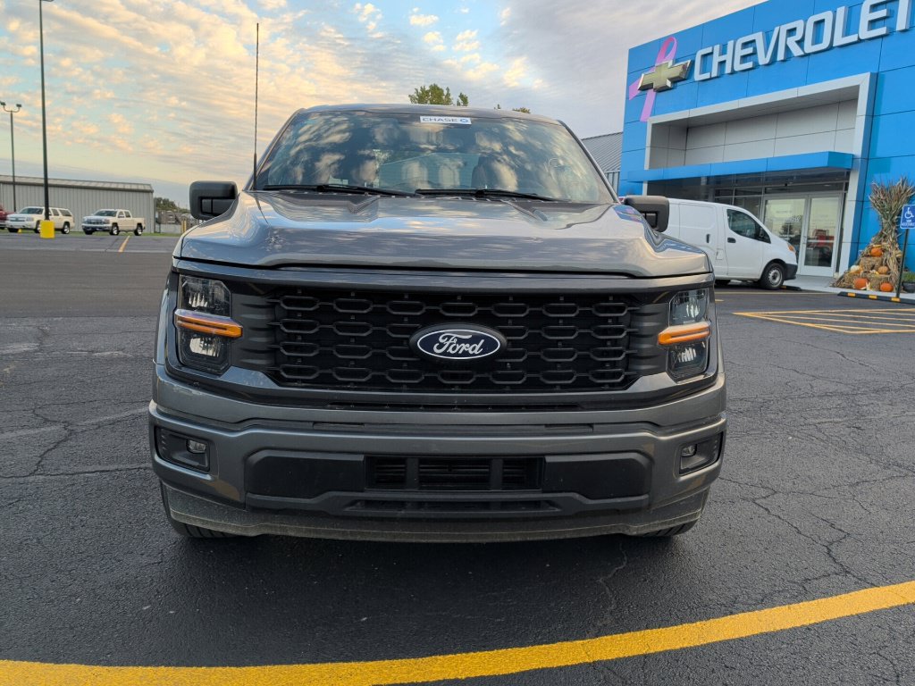 Used 2024 Ford F150 STX RWD image 2