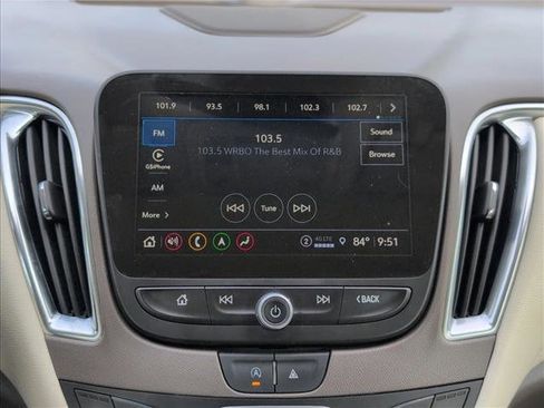 Used 2024 Chevrolet Malibu LT image 13