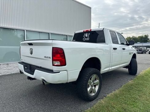 Used 2018 RAM 1500 Express w/ Express Value Package AWD/4WD image 8