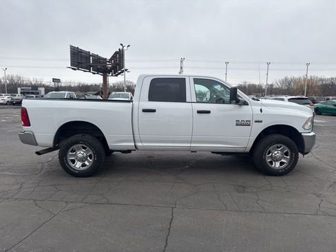 Used 2018 RAM 2500 Tradesman w/ Chrome Appearance Group image 11