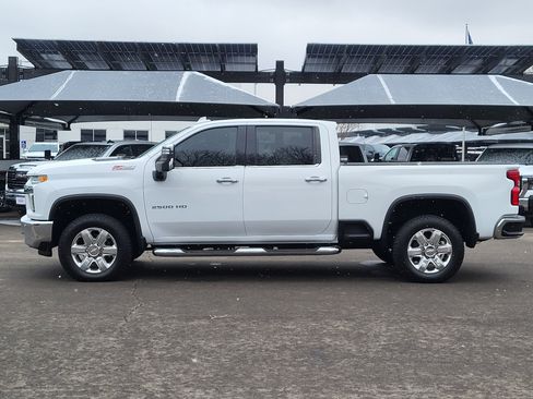 Certified 2022 Chevrolet Silverado 2500 LTZ w/ LTZ Plus Package image 10