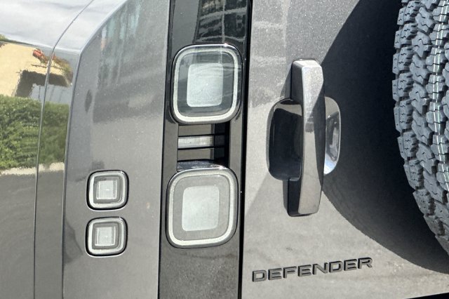 Used 2026 Land Rover Defender 110 S AWD/4WD image 26