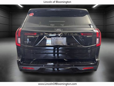 Used 2025 Ford Expedition Tremor AWD/4WD image 6