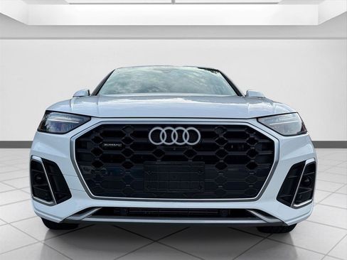 Used 2023 Audi Q5 2.0T Premium Plus w/ Premium Plus Package AWD/4WD image 8
