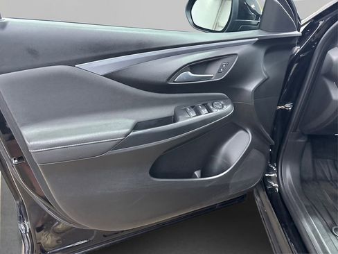 Used 2024 Buick Envista Preferred FWD image 23