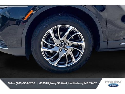 Used 2022 Lincoln Corsair FWD image 7