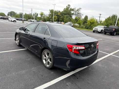 Used 2014 Toyota Camry SE FWD image 5