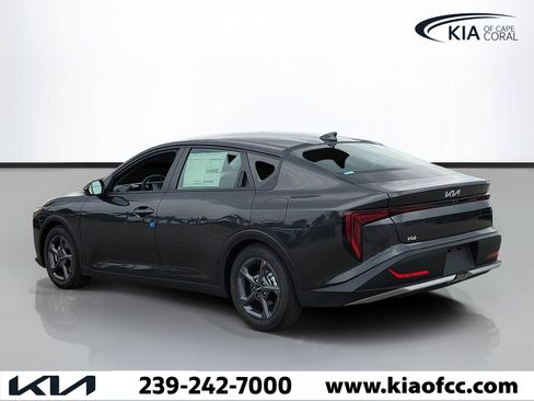 New 2026 Kia K4 FWD image 4