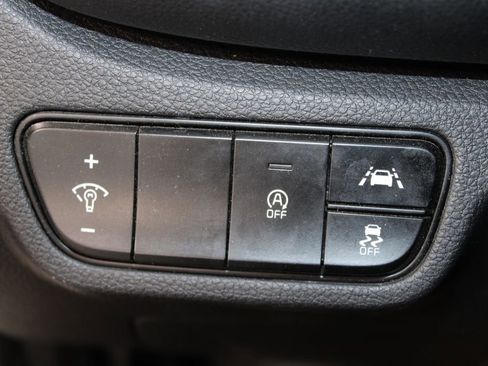 Used 2021 Kia Seltos S FWD image 31