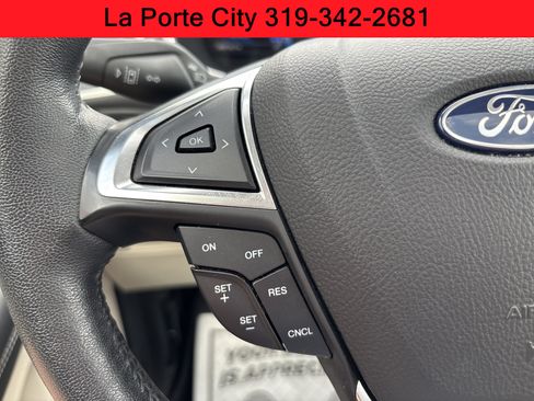 Used 2021 Ford Edge Titanium AWD/4WD image 8