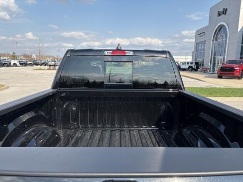 New 2026 RAM 1500 4x4 Crew Cab image 11