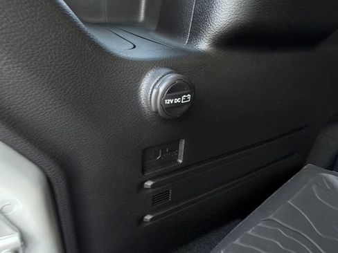 Used 2024 Jeep Wrangler Unlimited Rubicon AWD/4WD image 32