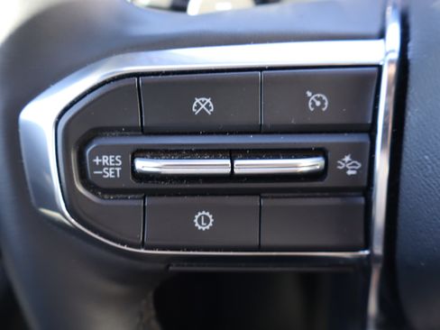 Used 2024 GMC Acadia Elevation w/ Black Edition image 19