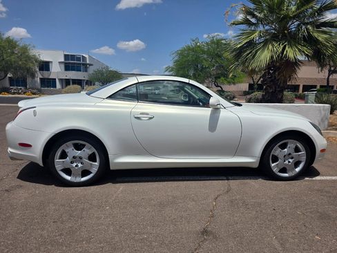 Used 2004 Lexus SC 430 Convertible RWD image 36