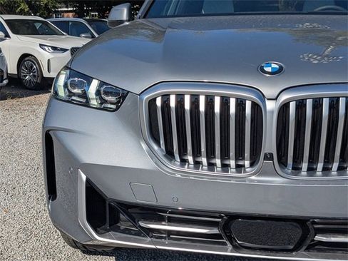 New 2026 BMW X5 xDrive40i w/ Climate Comfort Package image 11