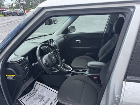 Used 2019 Kia Soul FWD image 9