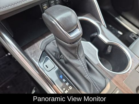 Used 2023 Toyota Highlander Platinum AWD/4WD image 26
