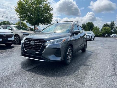 Certified 2023 Nissan Kicks SV FWD image 7