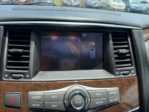 Used 2016 INFINITI QX80 4WD w/ Driver's Assistance Package image 28