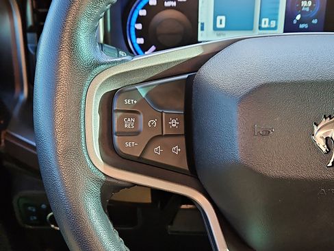 Used 2023 Ford Bronco Outer Banks image 18