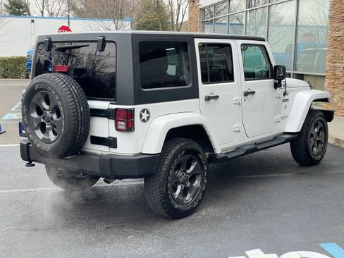 Used 2017 Jeep Wrangler Unlimited Sport image 11