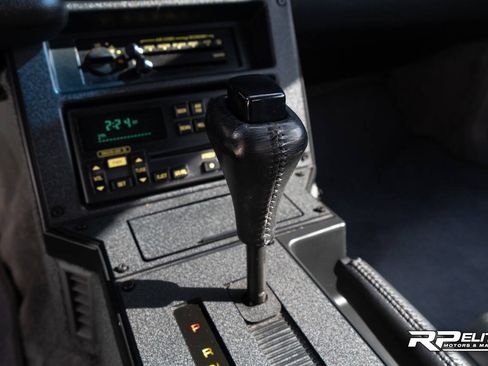 Used 1991 Chevrolet Camaro Z28 RWD image 79