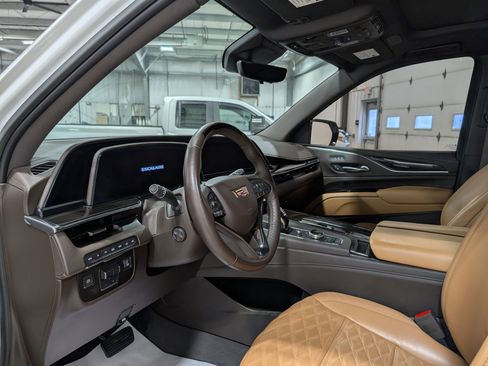 Used 2023 Cadillac Escalade Sport image 15