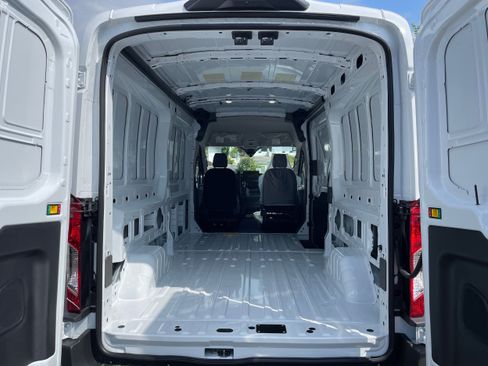 New 2026 Ford Transit 250 148 Medium Roof RWD image 9