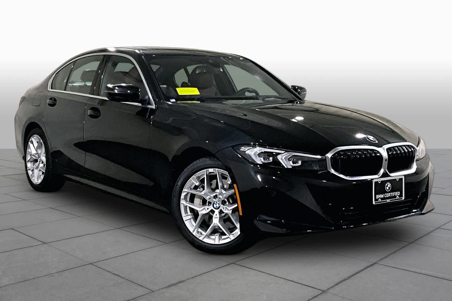 Used 2025 BMW 330i xDrive Sedan w/ Premium Package AWD/4WD image 2
