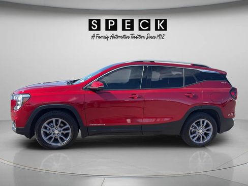 Used 2023 GMC Terrain SLT w/ Infotainment Package II AWD/4WD image 2