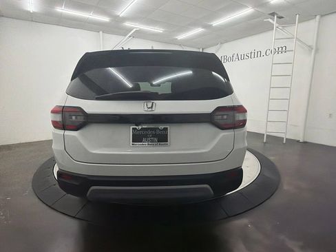 Used 2024 Honda Pilot EX-L image 6