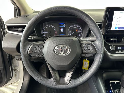 Used 2023 Toyota Corolla LE image 14