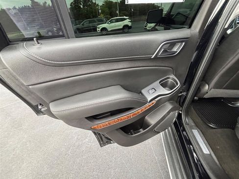 Used 2017 Chevrolet Tahoe Premier AWD/4WD image 22