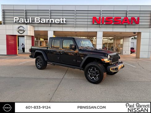 Used 2023 Jeep Gladiator Rubicon w/ Trailer Tow Package image 1