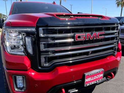 Used 2022 GMC Sierra 2500 AT4 w/ AT4 Preferred Package AWD/4WD image 33