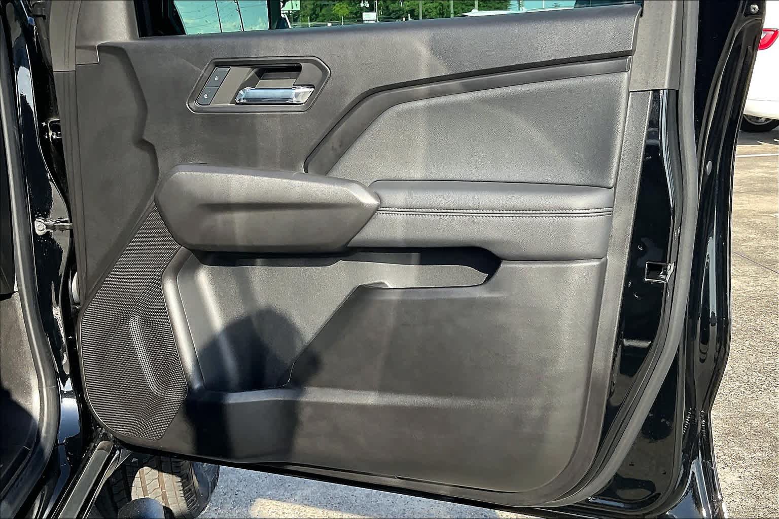 Used 2024 Chevrolet Colorado LT w/ LT Convenience Package RWD image 22
