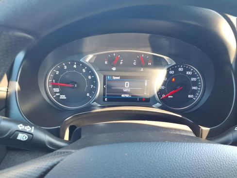 Used 2024 GMC Terrain SLE image 18