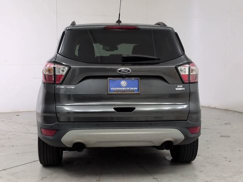 Used 2018 Ford Escape SE w/ Ford Safe & Smart Package AWD/4WD image 5