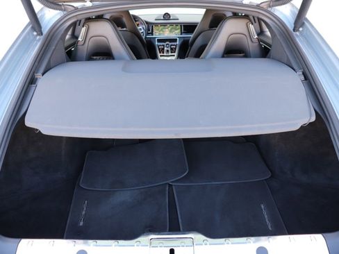Used 2019 Porsche Panamera 4 image 24