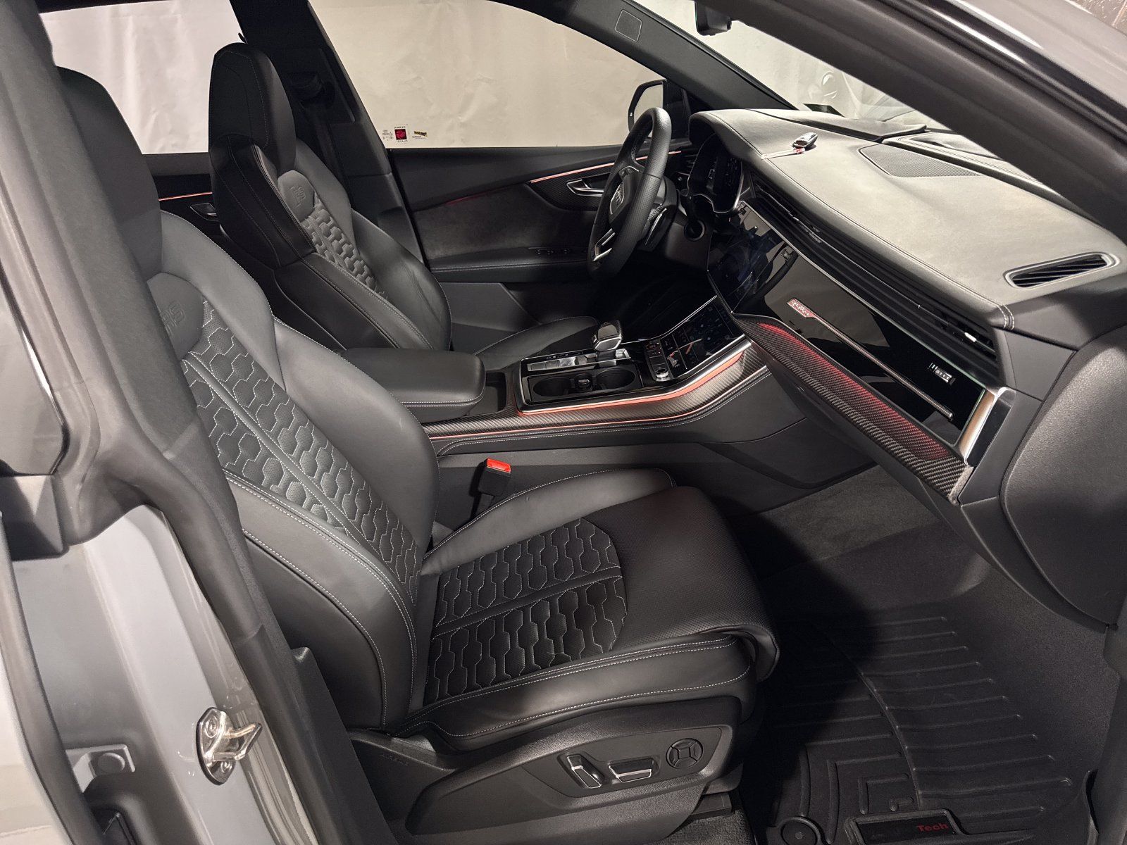 Used 2022 Audi RS Q8 AWD/4WD image 29