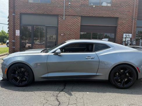 Used 2019 Chevrolet Camaro SS RWD image 6