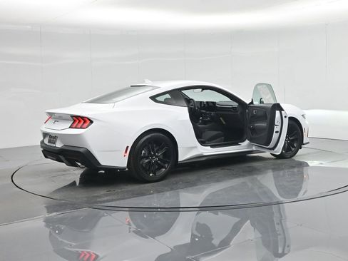 New 2026 Ford Mustang GT image 5