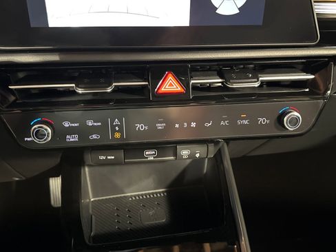 New 2026 Kia Niro EX FWD image 20