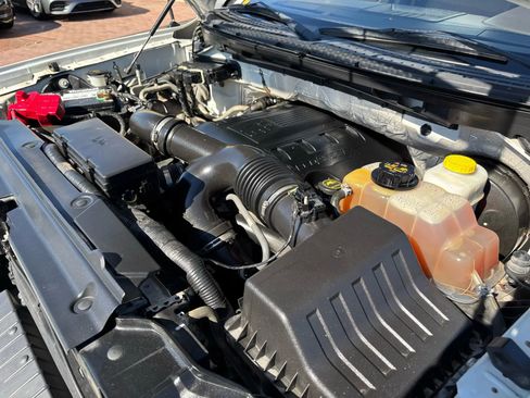 Used 2014 Ford F150 Lariat w/ Lariat Chrome Package image 22