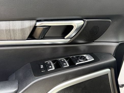 Used 2023 Kia Telluride EX AWD/4WD image 11